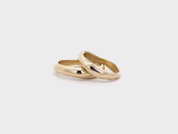 gold beach wave polished exclusive wedding rings set
