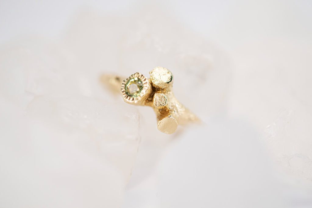 Twiggy ring as birth ring by ring designer Liesbeth Busman  