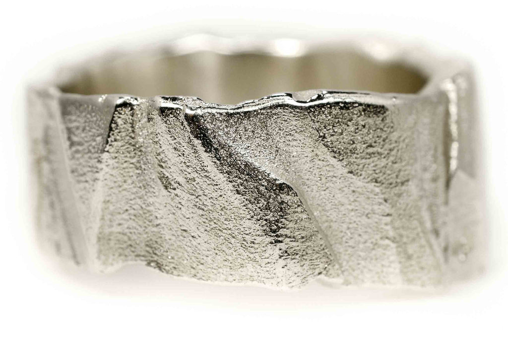 recycled ring Aurora Dance silver - Saagæ wedding rings & engagement rings by Liesbeth Busman
