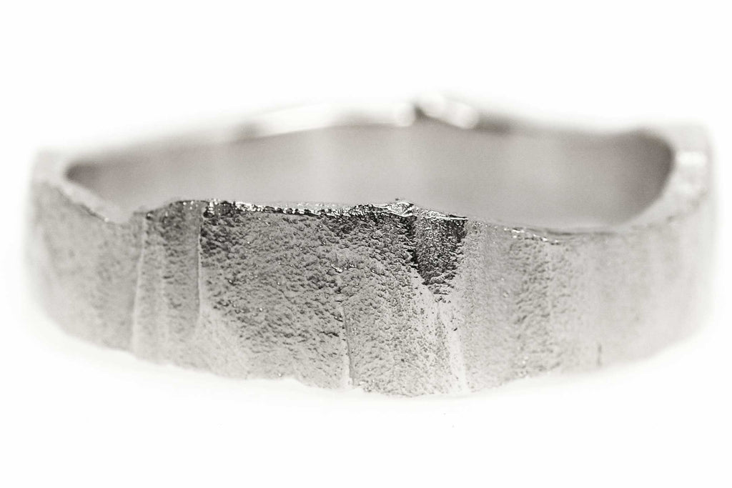 organic ring Aurora silver - Saagæ wedding rings & engagement rings by Liesbeth Busman