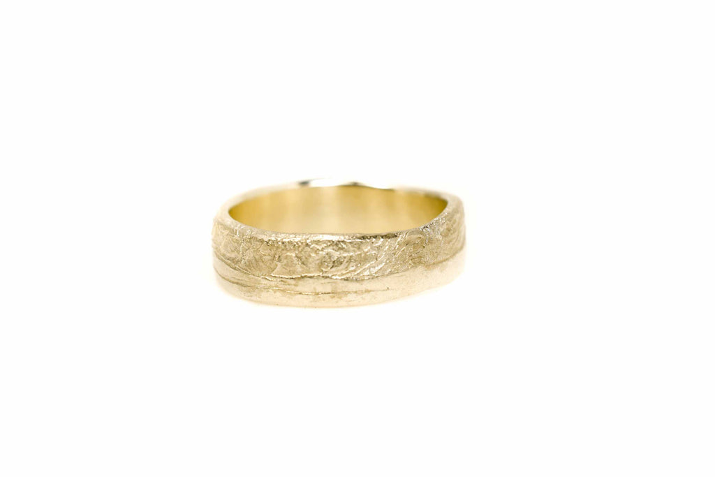 organic shaped ring Earth wedding ring Big yellow gold - Saagæ wedding rings & engagement rings by Liesbeth Busman