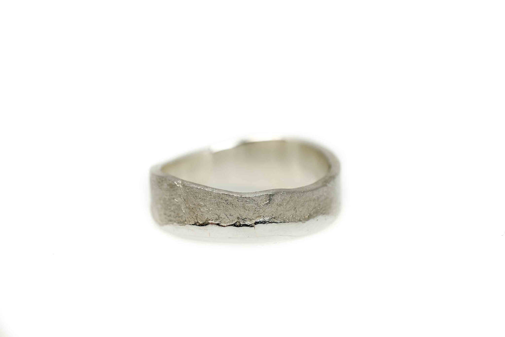 rustic Earth ring Wave silver - Saagæ wedding rings & engagement rings by Liesbeth Busman