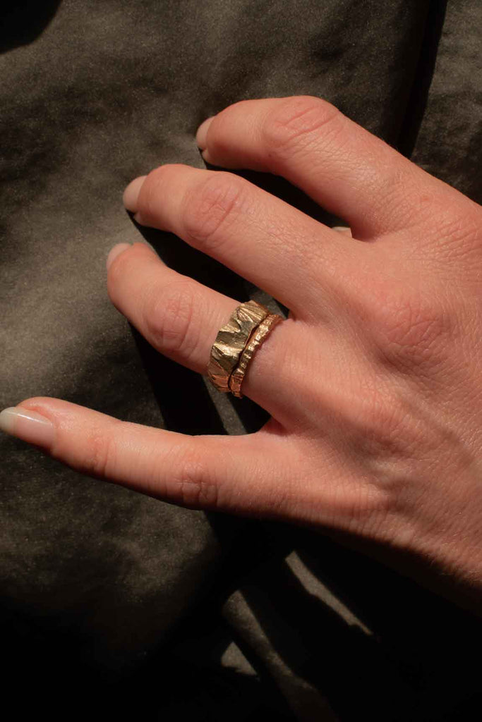 Rock ring Rise 7mm S - Style N°27 - Saagæ wedding rings & engagement rings by Liesbeth Busman