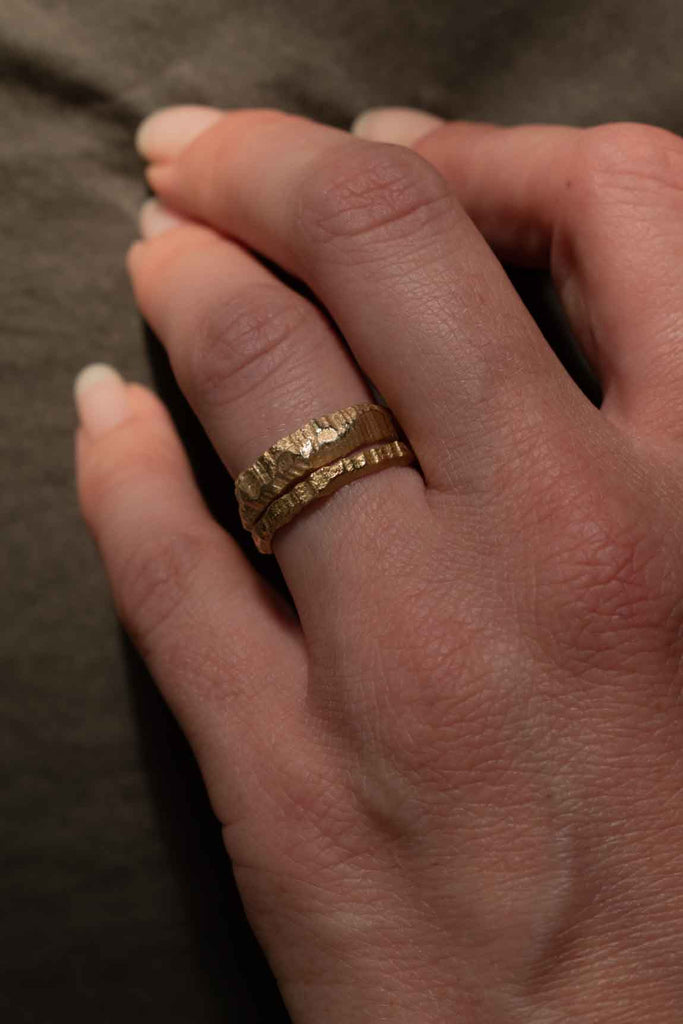 rugged ring Rock Summit yellow gold - Saagæ wedding rings & engagement rings by Liesbeth Busman