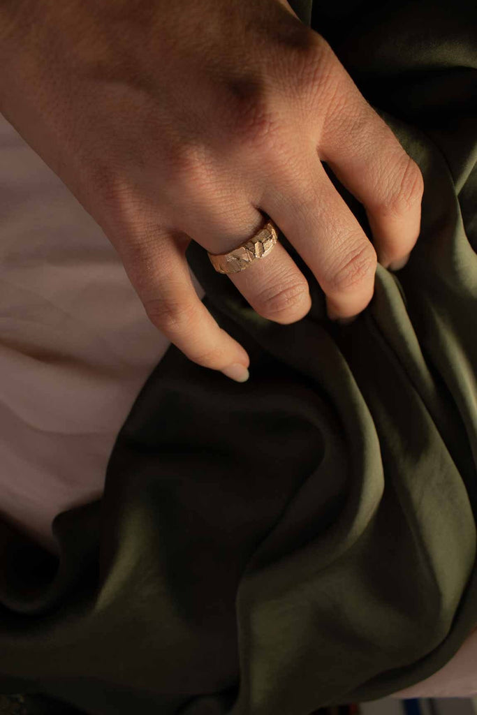 rough wedding ring Rock ring Big gold - Saagæ wedding rings & engagement rings by Liesbeth Busman
