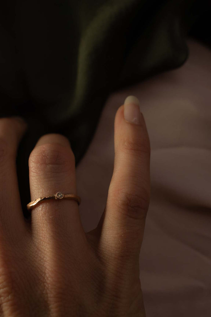 rose gold ring conflict free diamond - Saagæ wedding rings & engagement rings by Liesbeth Busman