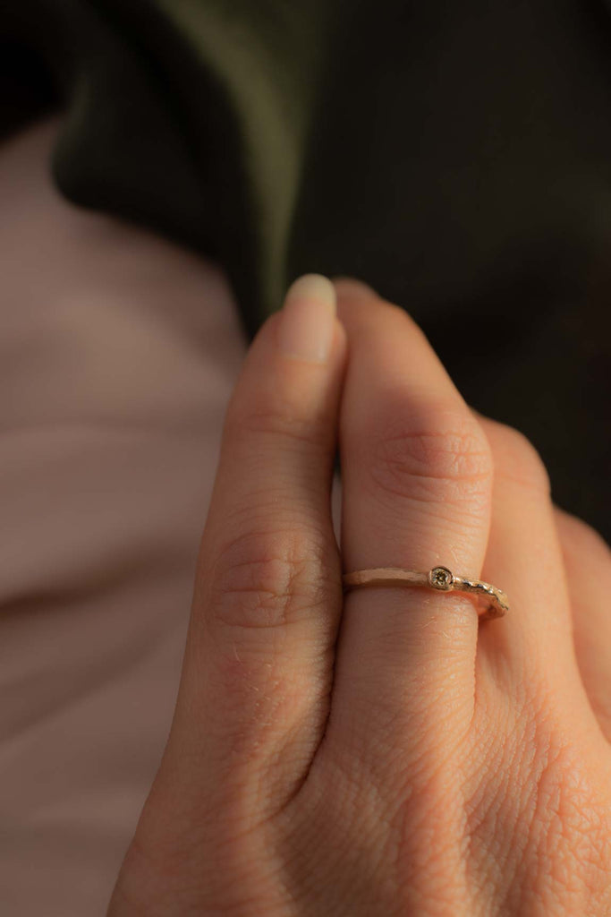curved ring Twigring V rose gold - Saagæ wedding rings & engagement rings by Liesbeth Busman