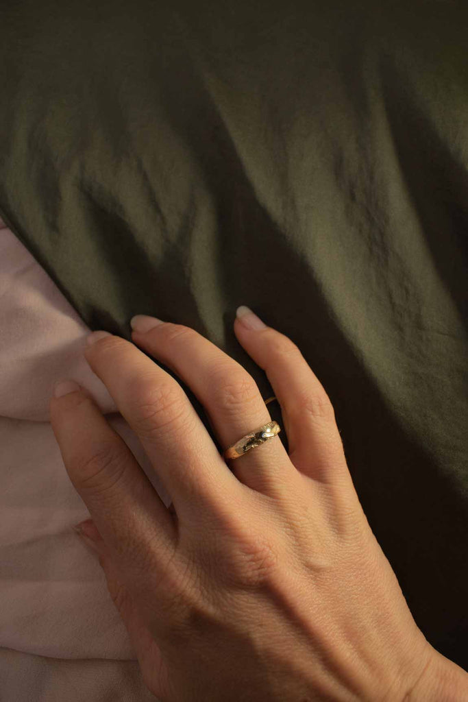 Earth Canyon Wave is an organic shaped ring * Inspired by nature * Handcrafted by jewelry designer Liesbeth Busman * in Signature Gold colors