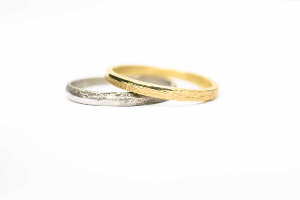 wedding bands for woman Eart ring tiny - Saagæ wedding rings & engagement rings by Liesbeth Busman