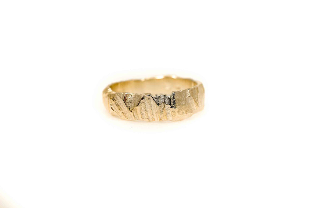 rough wedding ring Rock ring Big rose  gold - Saagæ wedding rings & engagement rings by Liesbeth Busman